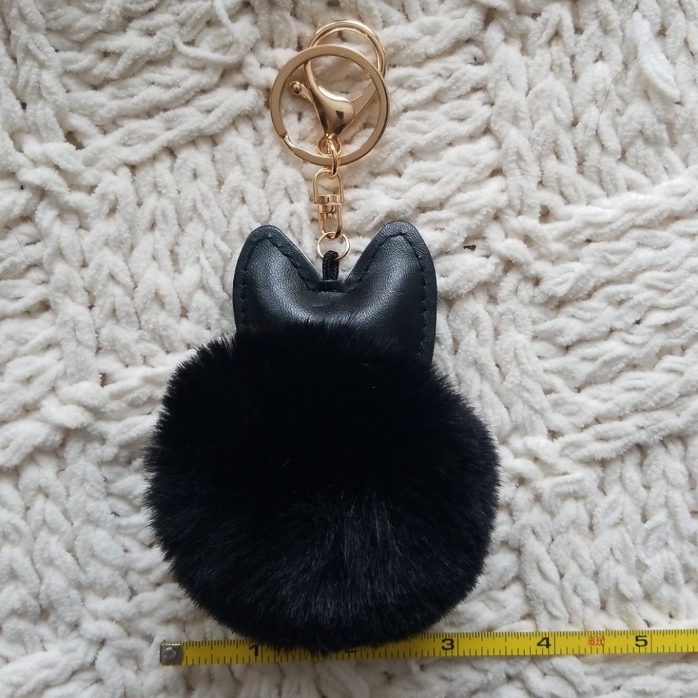 NEW Black Pompom Kitty Keychain - Picture 4 of 4